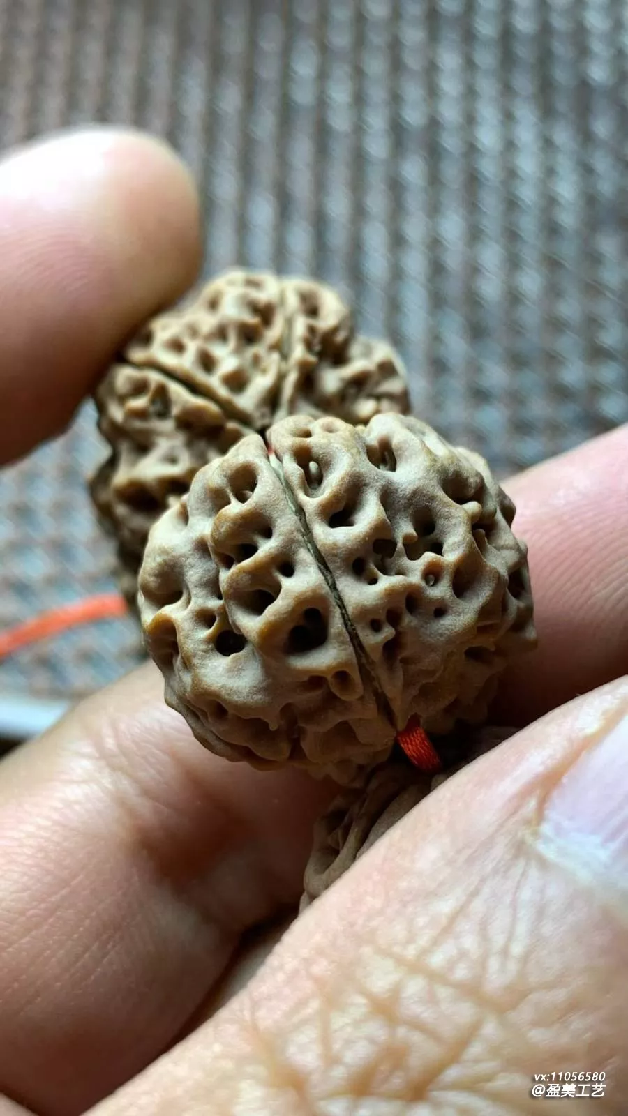 这串梅花桩蜂窝是今年挑的最满意的一串